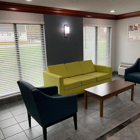 Hometowne Studios By Red Roof Egg Harbor-Atlantic City Airport Egg Harbor Township Exterior foto