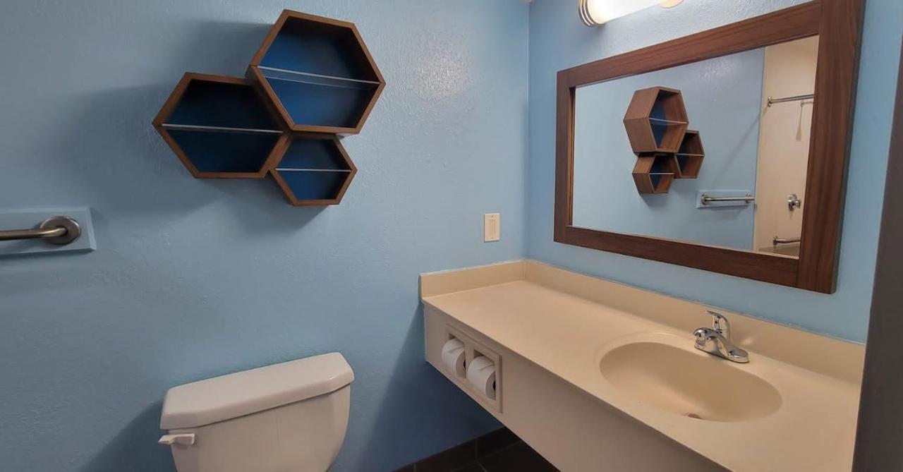 Hometowne Studios By Red Roof Egg Harbor-Atlantic City Airport Egg Harbor Township Exterior foto