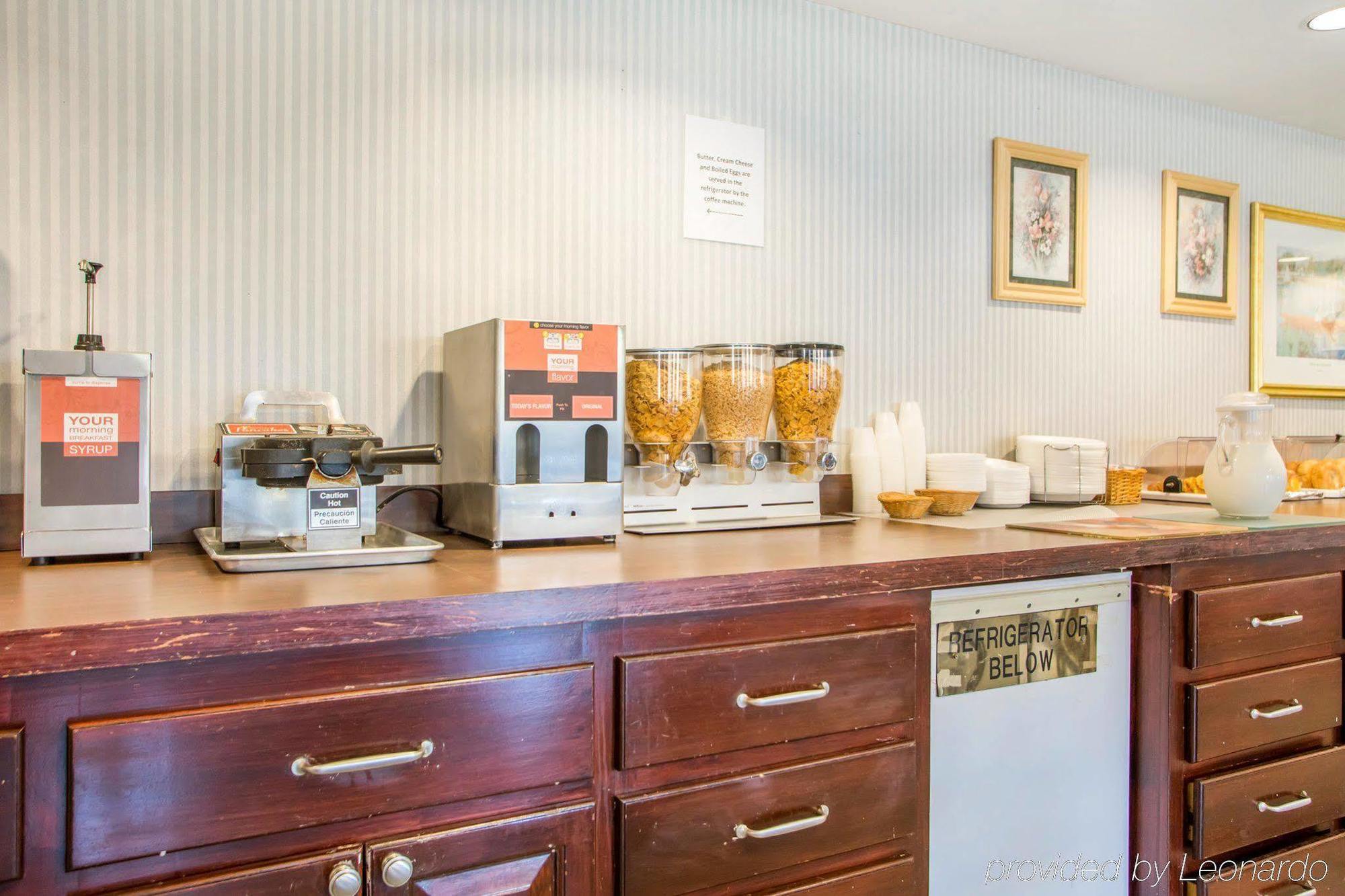 Hometowne Studios By Red Roof Egg Harbor-Atlantic City Airport Egg Harbor Township Exterior foto